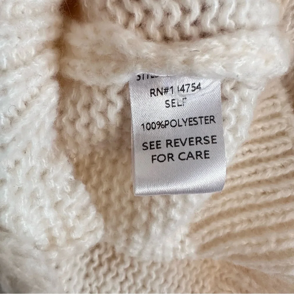 Davi & Dani Cream Cardigan with Bold Floral Details - Picture 5 of 5